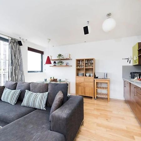 Modern 2 Bed Apartment W Balcony In 伦敦 外观 照片