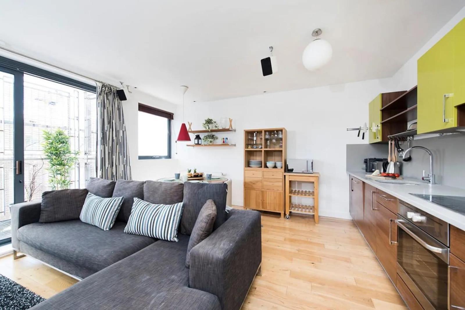 Modern 2 Bed Apartment W Balcony In 伦敦 外观 照片